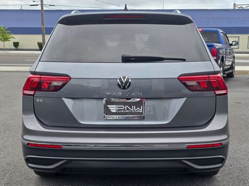 Used 2022 Volkswagen Tiguan SE FWD image 7