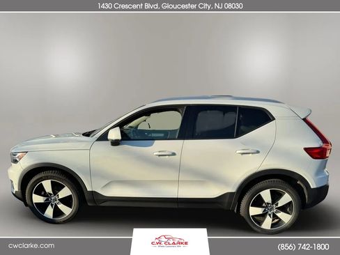 Used 2019 Volvo XC40 T5 Momentum AWD/4WD image 8