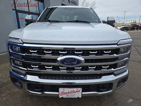 Used 2023 Ford F250 Lariat image 14