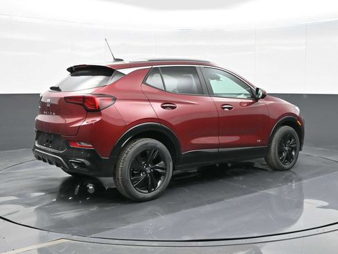 Used 2025 Buick Encore GX Sport Touring w/ Advanced Technology Package AWD/4WD image 8