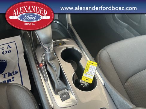 Used 2024 Chevrolet Malibu LT image 21