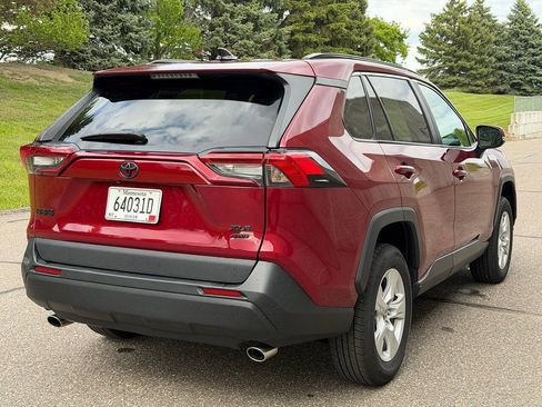 Used 2021 Toyota RAV4 XLE w/ XLE Grade Weather Package AWD/4WD image 3