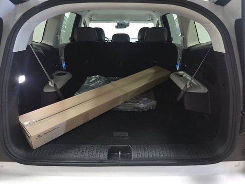 Used 2026 Hyundai Ioniq 9 SEL image 12