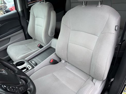 Used 2016 Honda Pilot EX image 6