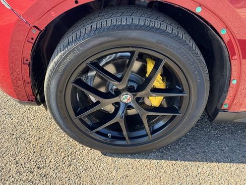 Used 2018 Alfa Romeo Stelvio Ti image 8