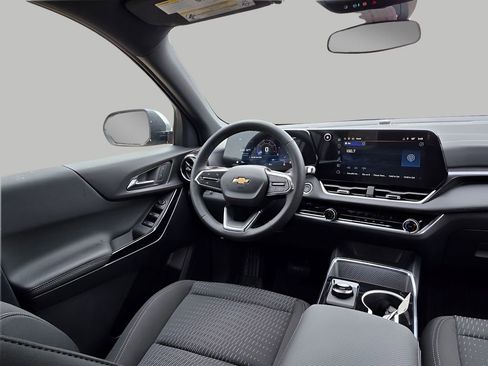 New 2026 Chevrolet Equinox LT w/ LPO, Floor Liner Package image 9