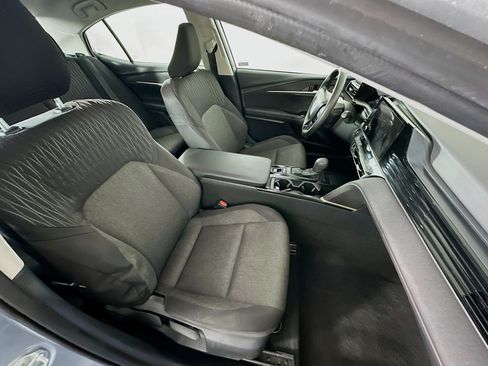 Used 2025 Toyota Camry LE FWD image 31