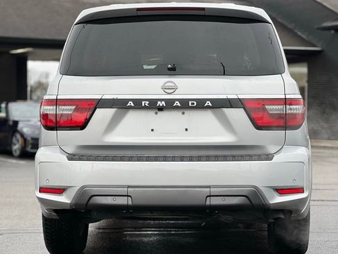 Used 2021 Nissan Armada SV image 6