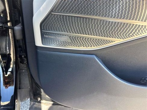 Used 2023 Hyundai Palisade Calligraphy image 19