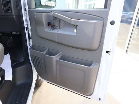 New 2026 Chevrolet Express 2500 w/ Enhanced Convenience Package RWD image 25