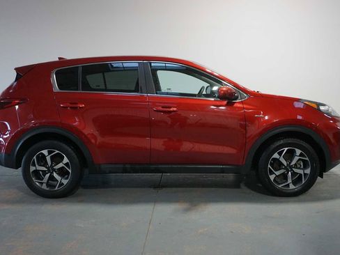 Used 2021 Kia Sportage LX image 5