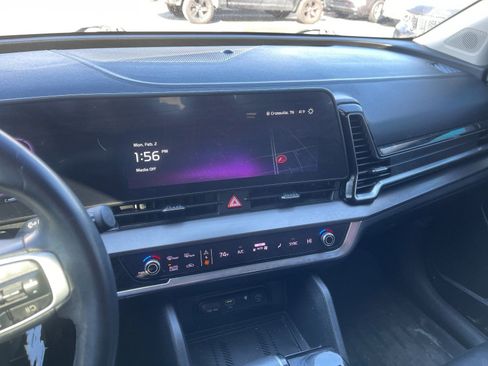 Used 2023 Kia Sportage EX image 20