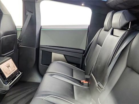 Used 2025 Tesla Cybertruck AWD Crew Cab image 26