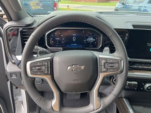 New 2026 Chevrolet Silverado 1500 RST w/ Redline Edition AWD/4WD image 13