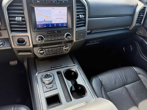 Used 2020 Ford Expedition XLT w/ Equipment Group 202A image 19