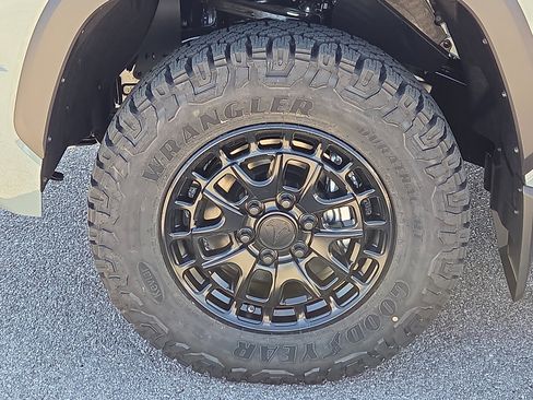 New 2026 Toyota Tundra SR5 image 5