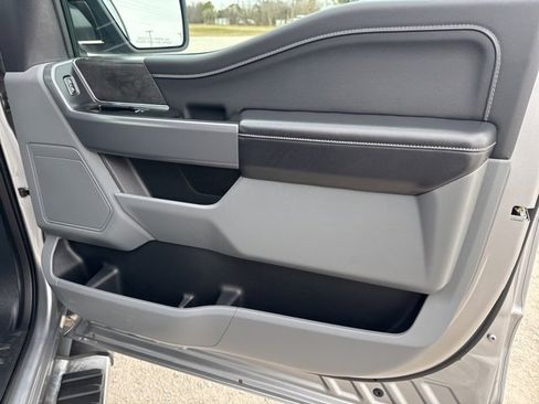 Used 2025 Ford F150 XLT w/ Equipment Group 301A Standard image 21