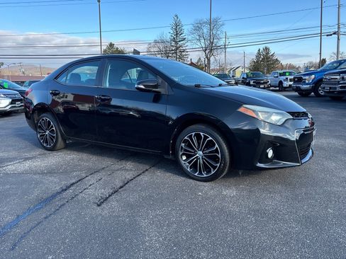 Used 2014 Toyota Corolla S image 1