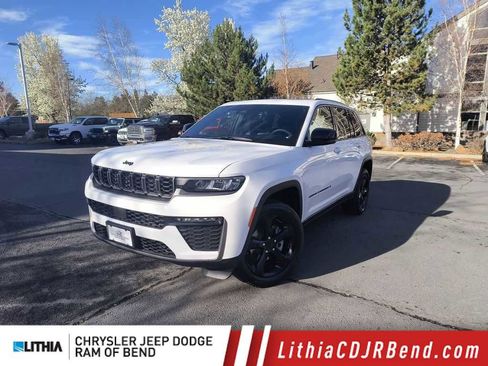 New 2026 Jeep Grand Cherokee Limited w/ Limited Altitude Package image 1