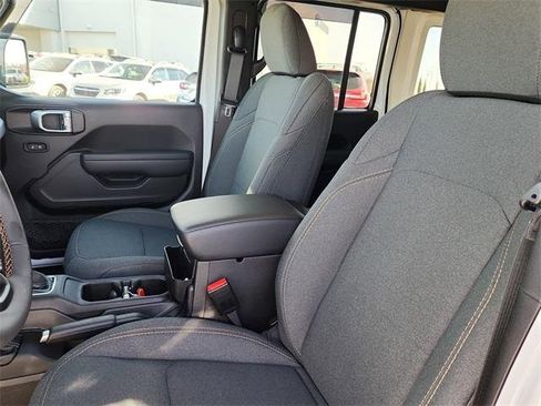 Used 2024 Jeep Wrangler Sport S image 13
