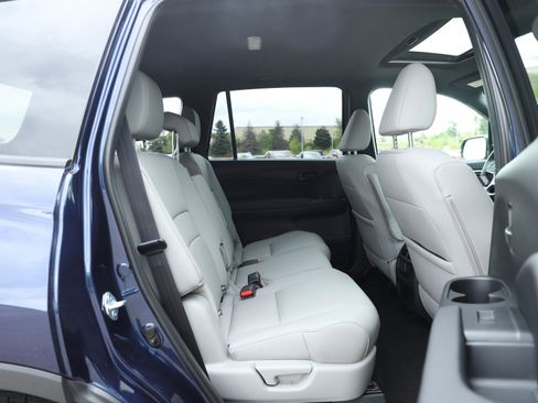 Used 2023 Honda Passport EX-L image 12