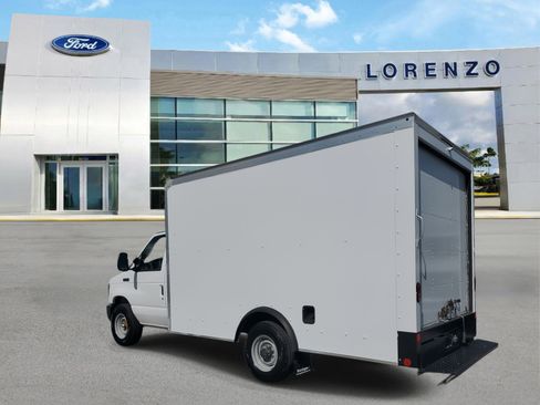 Used 2023 Ford E-350 and Econoline 350 Super Duty w/ Driver's Safety Package image 7