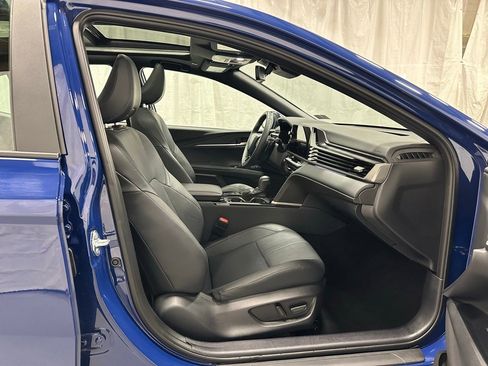 Used 2025 Toyota Camry XSE image 61