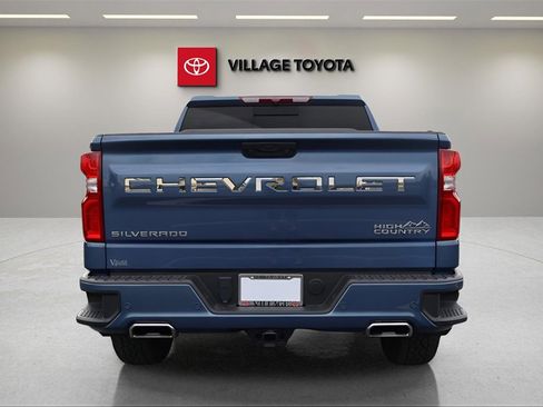 Used 2024 Chevrolet Silverado 1500 High Country image 4