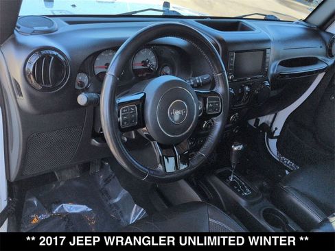 Used 2017 Jeep Wrangler Unlimited Sahara image 20