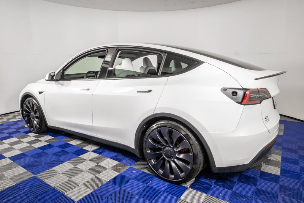 Used 2025 Tesla Model Y Performance AWD/4WD image 8
