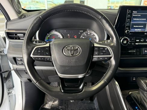 Used 2022 Toyota Highlander Limited image 27