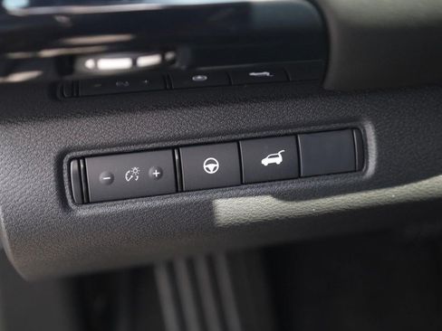 New 2026 Nissan Pathfinder SV AWD/4WD image 12