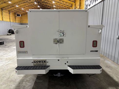 Used 2019 Ford F350 XL w/ Power Equipment Group RWD image 8