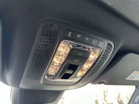 Used 2023 Mercedes-Benz GLE 350 4MATIC image 24