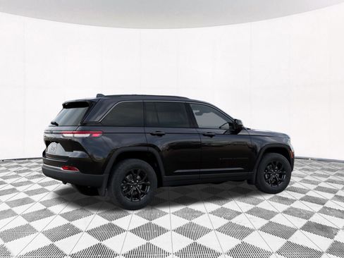 New 2026 Jeep Grand Cherokee Altitude image 6