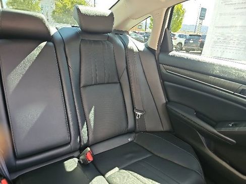 Used 2022 Honda Accord EX-L image 13