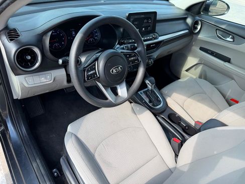 Used 2021 Kia Forte LXS FWD image 10