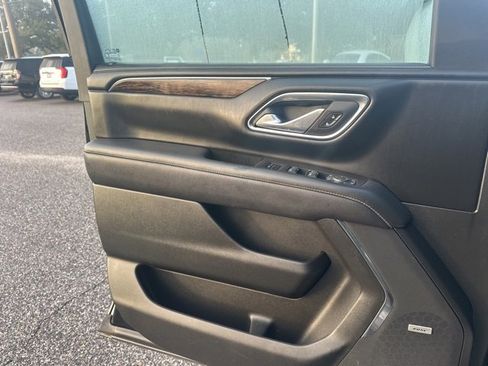 Used 2023 Chevrolet Tahoe Premier image 8
