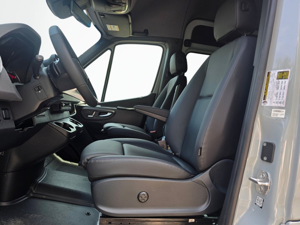 New 2026 Mercedes-Benz Sprinter 2500 image 10