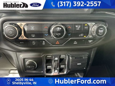 Used 2022 Jeep Gladiator Sport AWD/4WD image 20