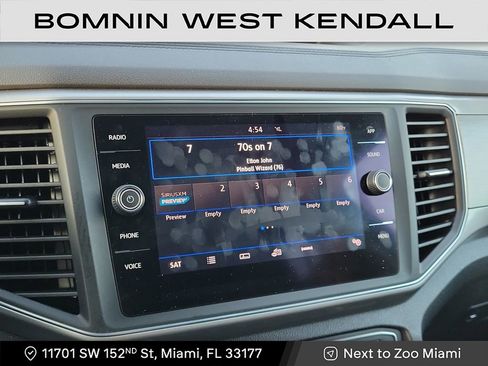 Used 2019 Volkswagen Atlas SE w/ Towing Package image 18