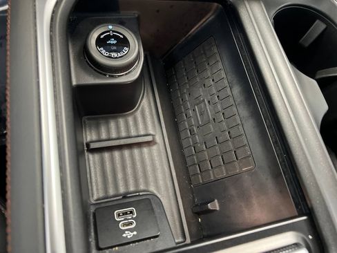 Used 2025 Ford Expedition Max Active image 62