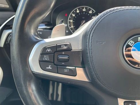 Used 2018 BMW M550i xDrive AWD/4WD image 17