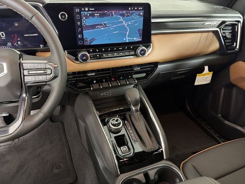 New 2026 GMC Canyon AT4 w/ Off-Road Front Bumper Package image 26