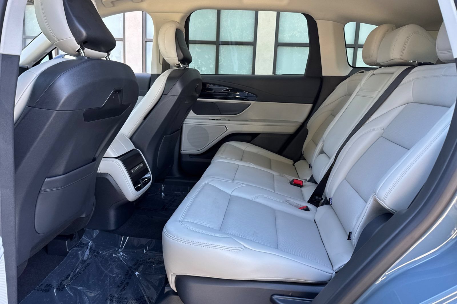 Used 2026 Lincoln Nautilus Premier w/ Jet Appearance Package AWD/4WD image 12