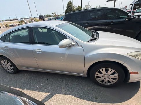 Used 2010 MAZDA MAZDA6 i Sport FWD image 2