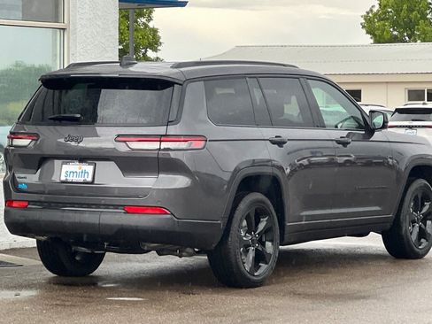 New 2025 Jeep Grand Cherokee L Altitude image 7