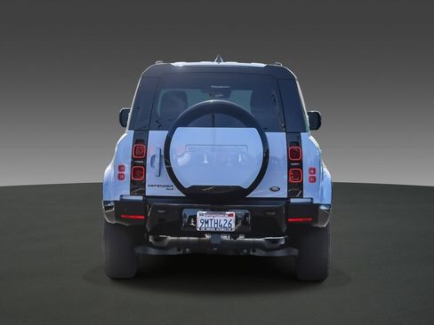 Used 2023 Land Rover Defender 110 X-Dynamic SE image 3