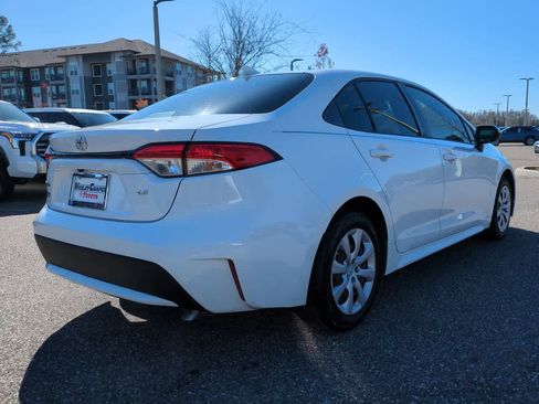 Certified 2021 Toyota Corolla LE image 6