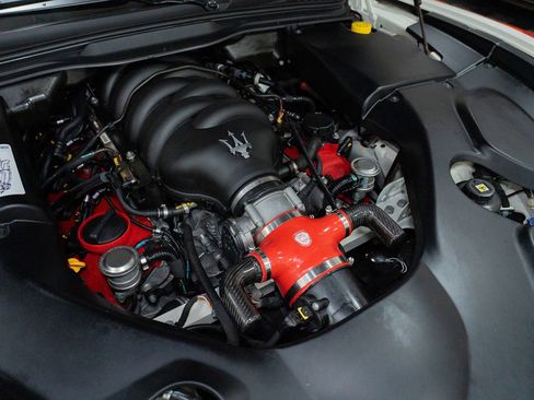 Used 2013 Maserati GranTurismo MC RWD image 60